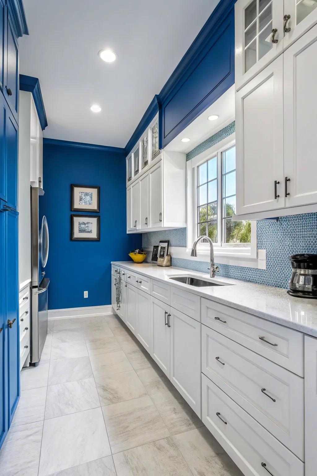 Bold blue walls fashion a dramatic kitchen backdrop.