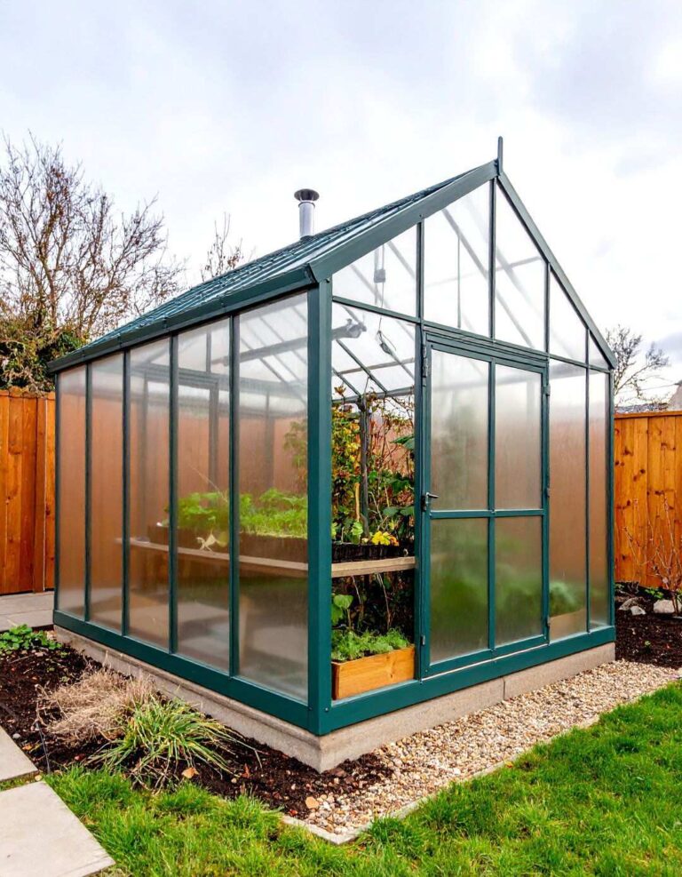 Corner Lean To Greenhouse Design - 20 Corner Greenhouse Ideas